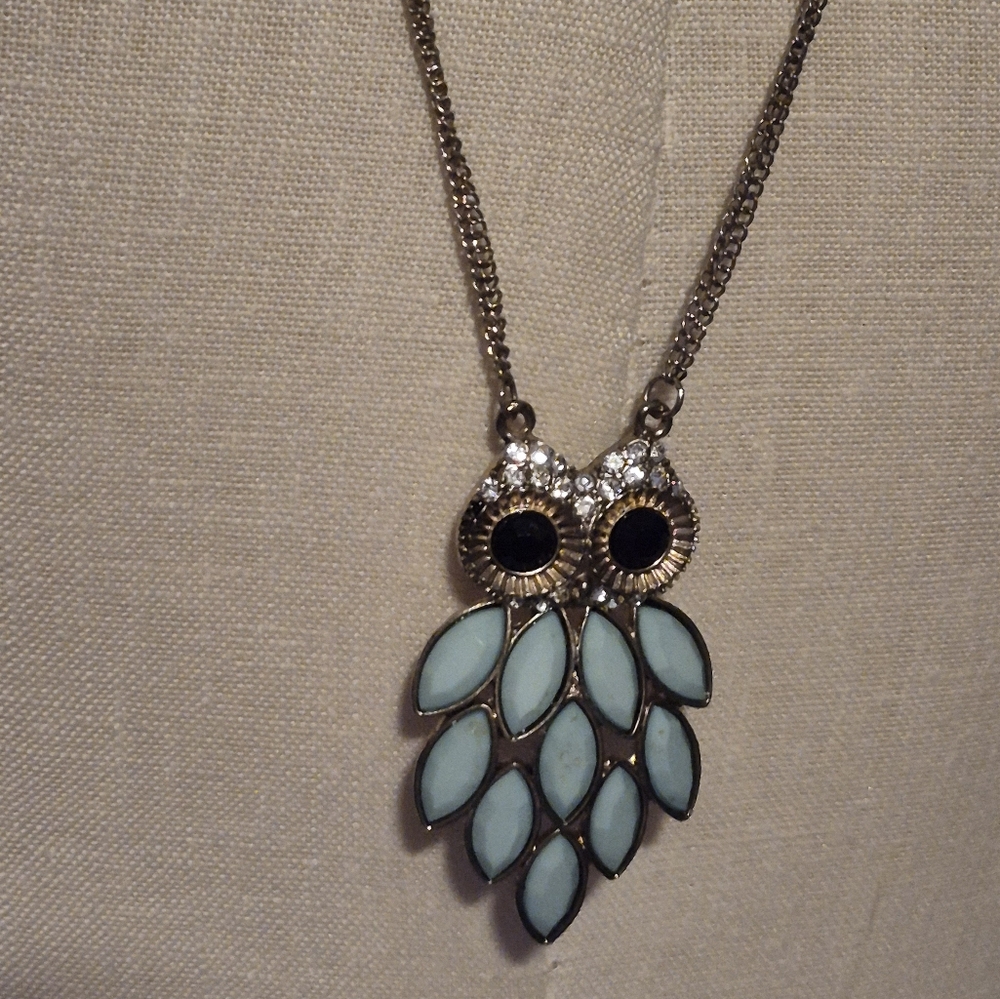 Blue Retro Owl Pendant Necklace - Picture 1 of 9